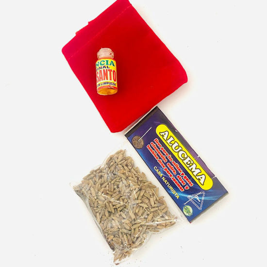 Picture of Holly Wood esencial oil and Alhucema Sahumerio.