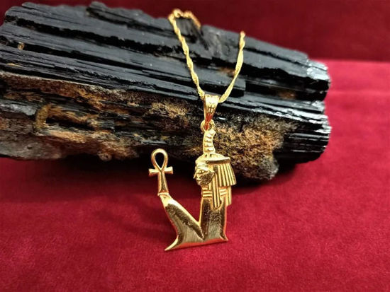 Picture of Gold Squat Maat Necklace