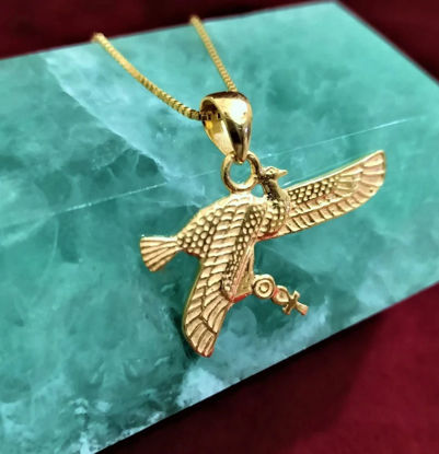 Picture of Beautiful Goddess Nekhbet Gold Necklace