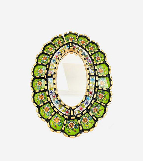 Picture of Magical Cuscaja Mirror.