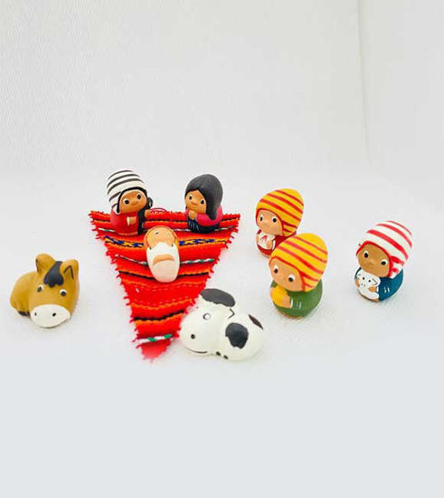 Picture of Tiny Nativity Scene.