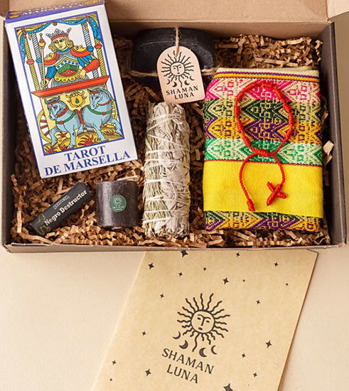 Picture of Ritual Kit for Tarot Divination - Awake your intuition