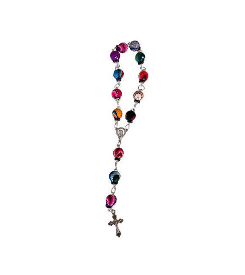 Picture of Holly Rosary in peruvian manto fabric