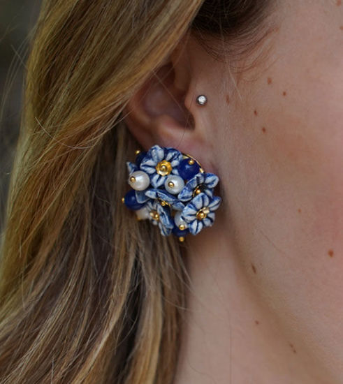 Picture of Bouquet clip earrings with little blue ceramic flowers, pearls and stones