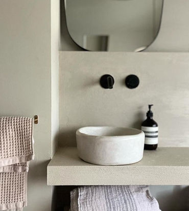 Picture of Authentic Tadelakt Bathroom Sink – Handcrafted Moroccan Vanity Basin
